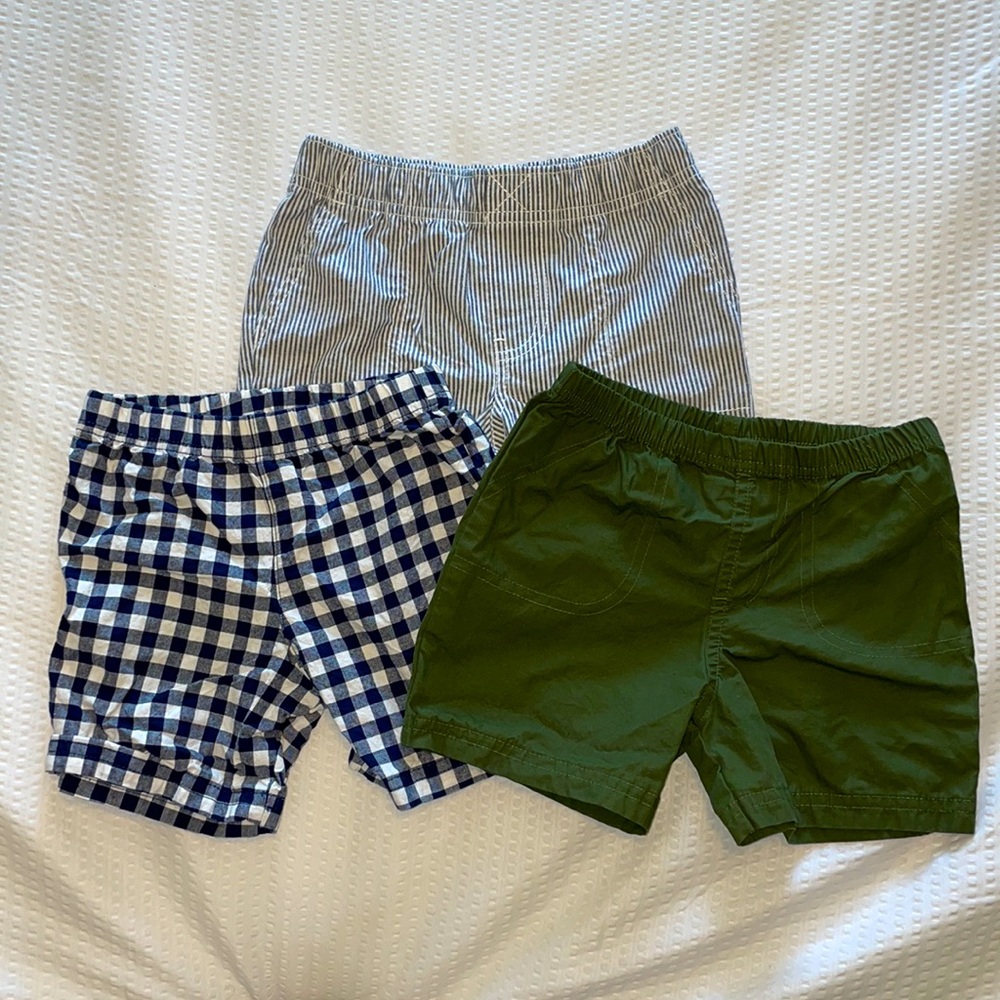 Carter’s three shorts set